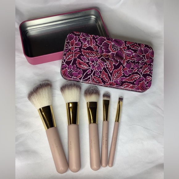 Isaac Mizrahi makeup brushes mini in travel tin - Picture 2 of 4